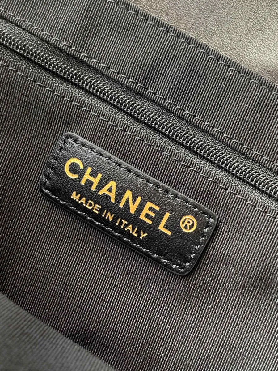 chanel_26c_latest_woven_totebag_as5951_detail_05.jpg