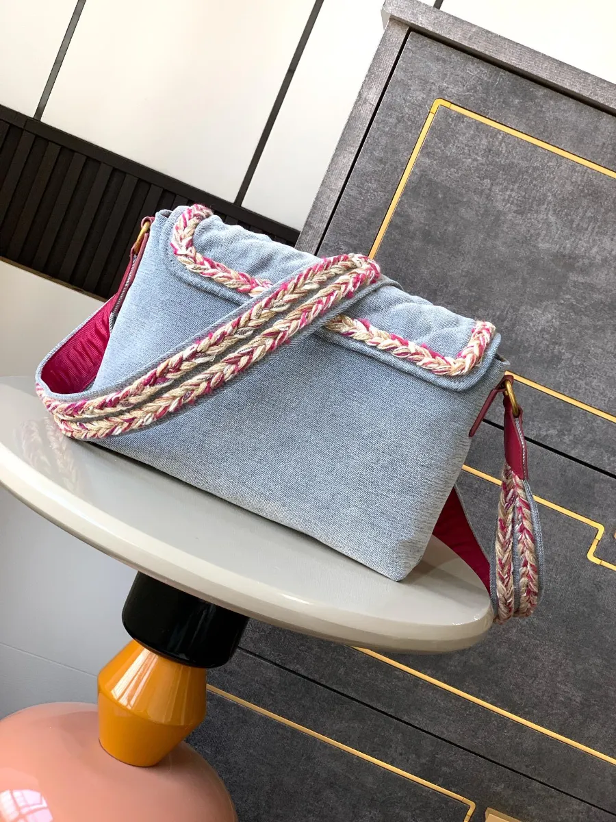 chanel_deauville_double_shoulder_bag_a91819_back.jpg