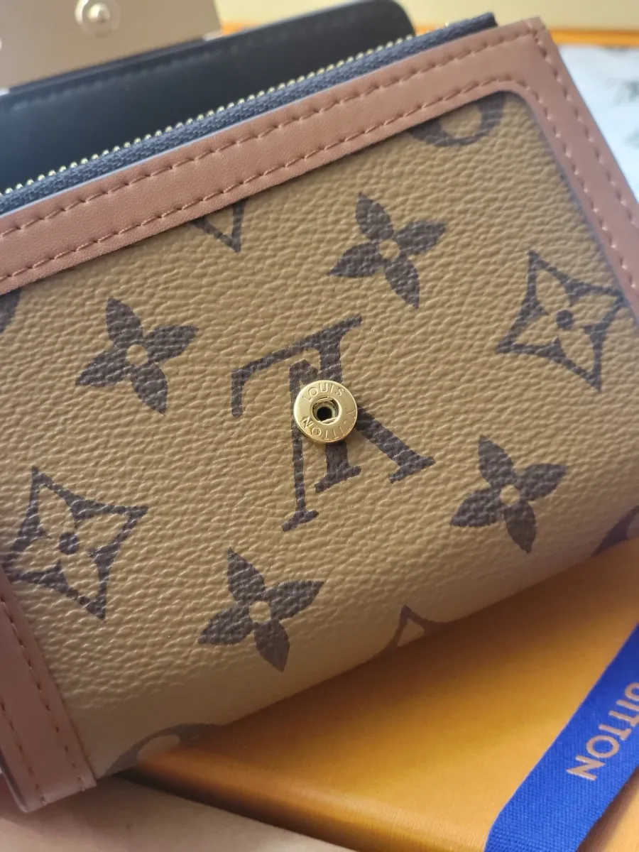 louisvuitton_dauphine_compact_wallet_m68725_detail_02.jpg