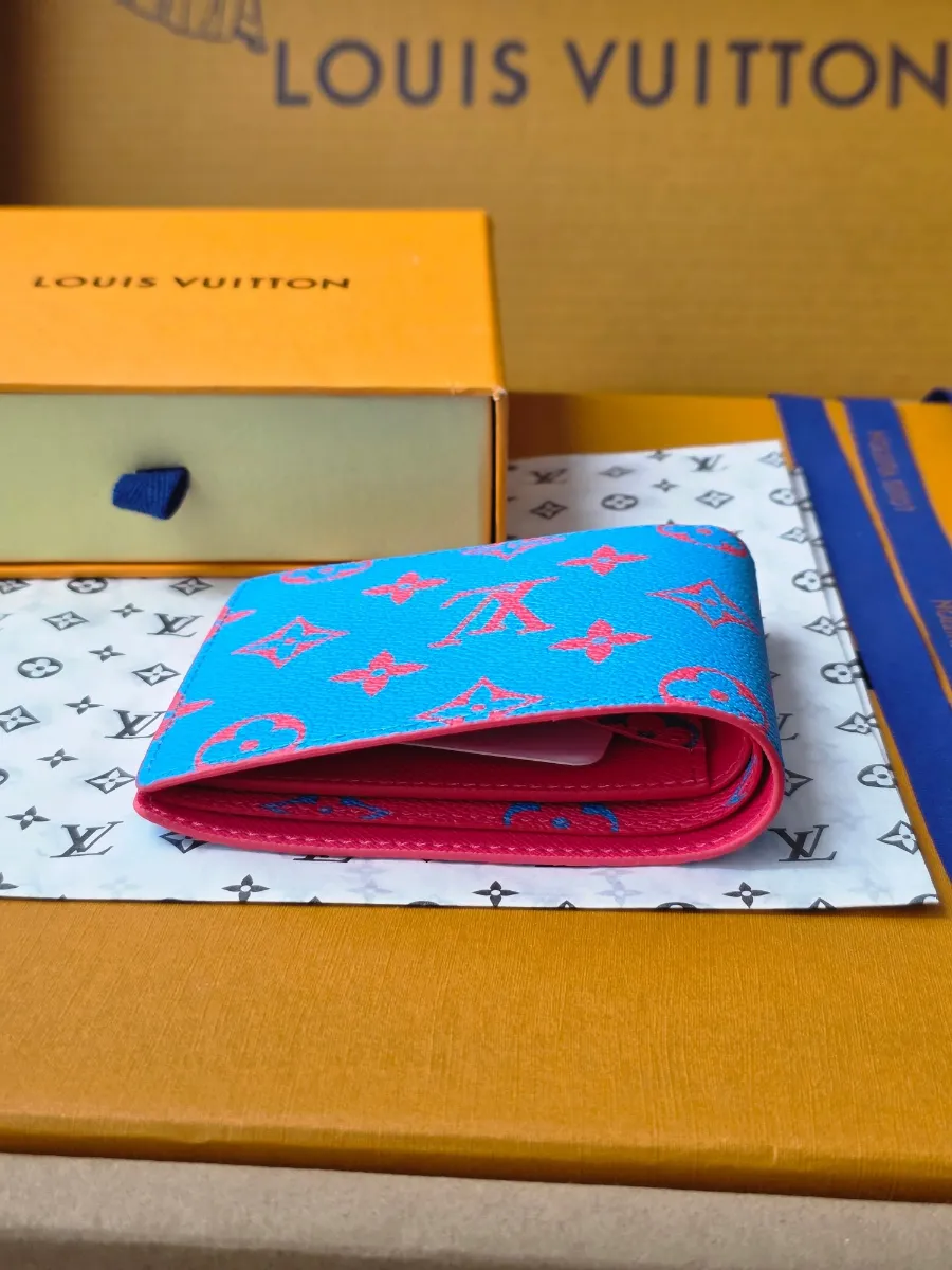Louis_Vuitton_루이비통_멀티플_모노그램_반지갑_M14694_bottom.jpg